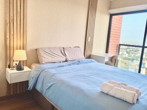 Tabla de planchar con plancha y wifi gratis 