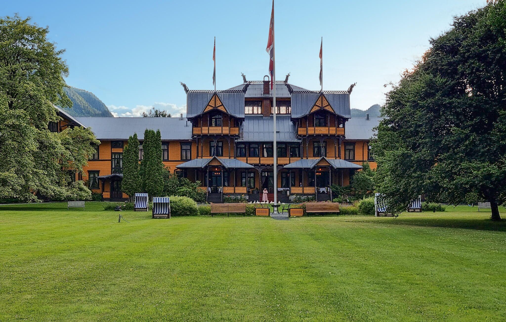 المنشأة من الخارج