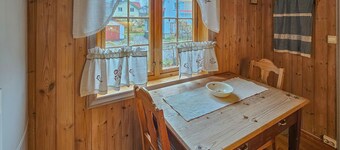 Beautiful home in Dalen with harbor view