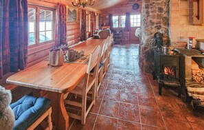 Dining - 4 bedroom gorgeous home in Rjukan (Rjukan)