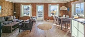 Nice home in Rauland with WiFi