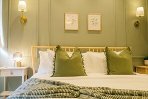 2 slaapkamers, een strijkplank/strijkijzer, wifi, beddengoed