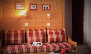 Interior - 3-room Apartment for 8 People, South-facing (Valloire)