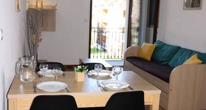 Luchon Near Casino Park - 1-bedroom Apartment With Balcony - Parking - Wifi