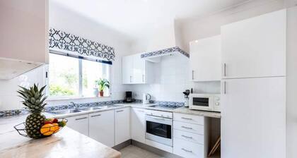 Houses & Villas for 4 People