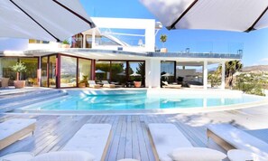 Indoor pool, outdoor pool - Luxury Villa With Panoramic Views - Puerto Banus (Marbella)