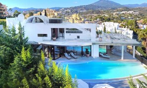 Indoor pool, outdoor pool - Luxury Villa With Panoramic Views - Puerto Banus (Marbella)