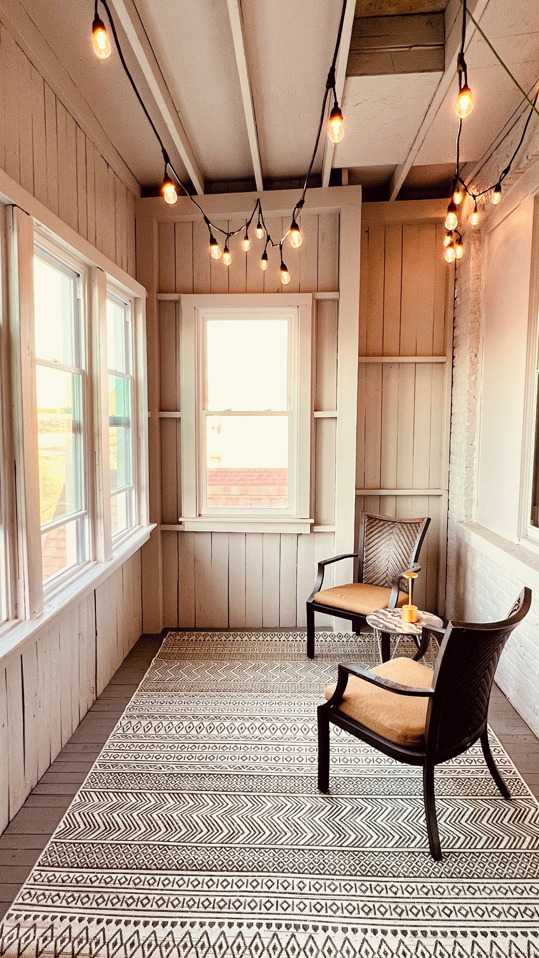 المنشأة من الداخل