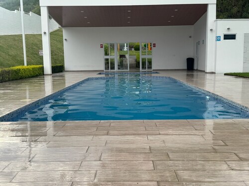 Cozy and modern home, perfect for a family or a small group with a private stay.