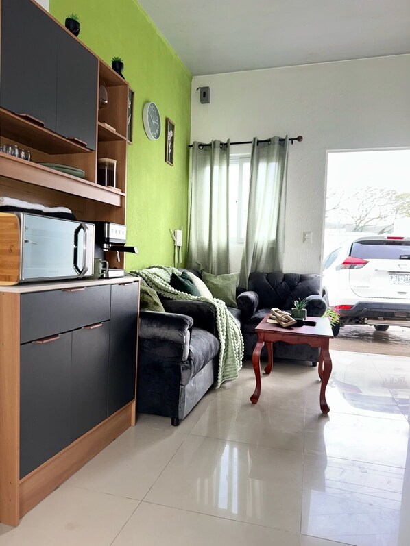 Interior - Cozy and modern home, perfect for a family or a small group with a private stay. (Metapan)
