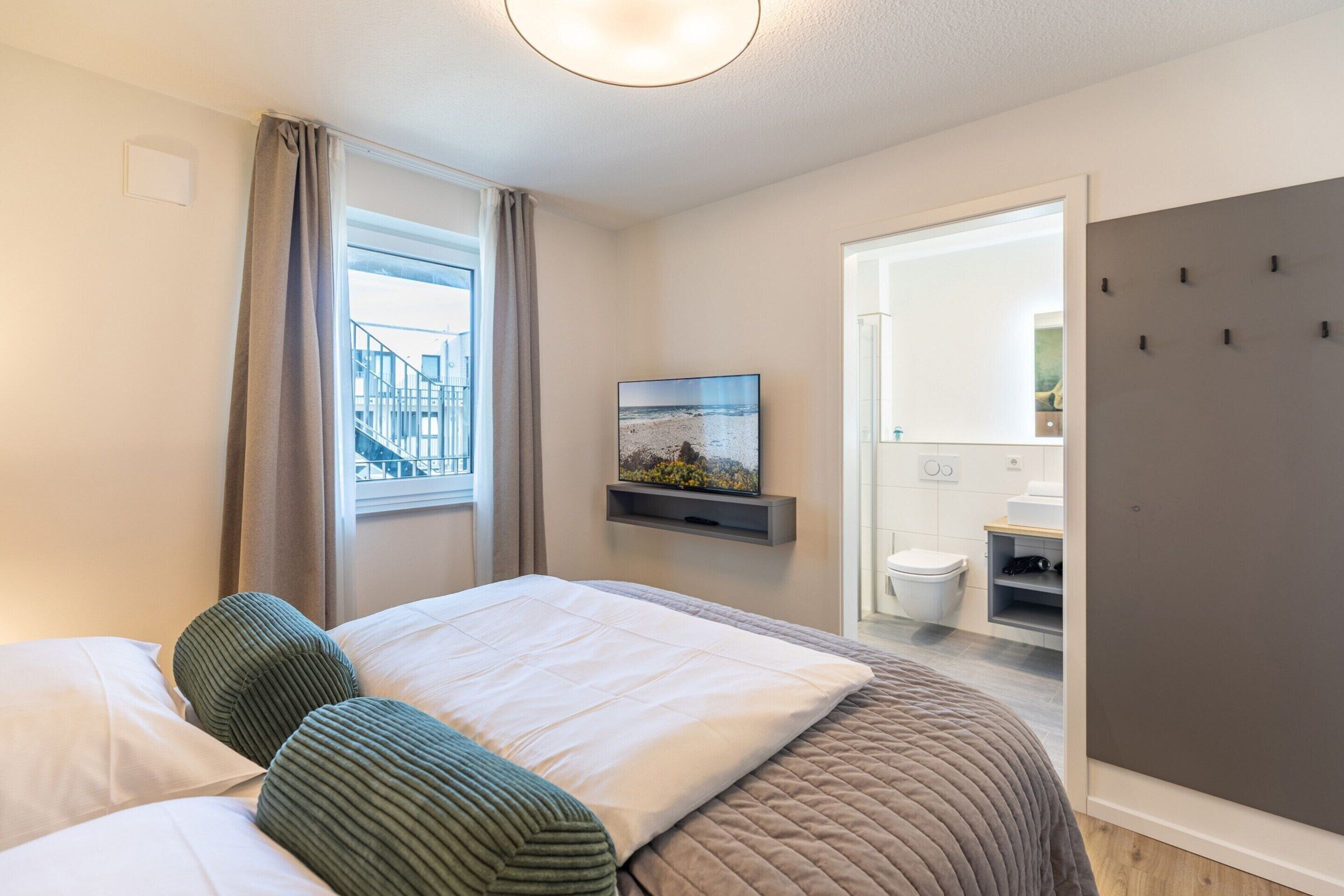 2 bedrooms, individually furnished