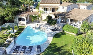 Indoor pool, outdoor pool - Villa 330m2, 6 Bedrooms, Heated Pool, Jacuzzi (Vallauris)