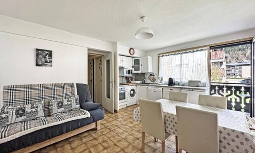 Apartment in Les Campanules Near Ski Slopes