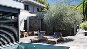 Indoor pool, outdoor pool