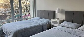 Independent Downtown Condo, Sleeps 5, 5 mins walk to FIFA WORLD CUP