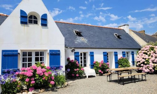 Houses & Villas for 5 People