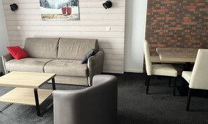 Living area - Studio for 6 People (Eaux-Bonnes)