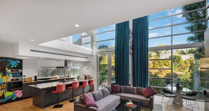 Luxury 3-Bedroom Estate, High-End Comfort & Style