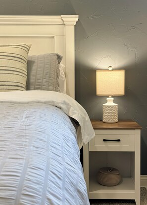 2 slaapkamers, een bureau, reisbedje, gratis wifi