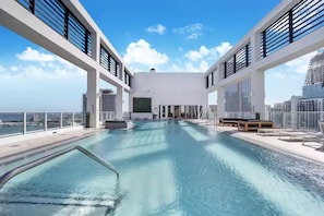 Pool - Modern Boho Loft - Rooftop Pool - Prime Location (Miami)