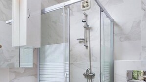 Apartment | Bathroom | Shower - Villa Celenca - One-bedroom Apartment - A4 (Dubrovnik)