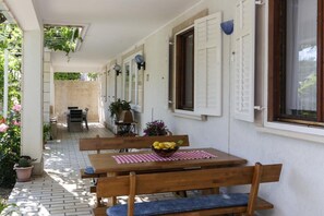 Apartment | Outdoor dining - Villa Celenca - One-bedroom Apartment - A4 (Dubrovnik)