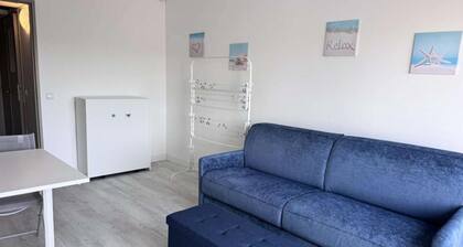 Apartment in Grau du Roi With Pool Access