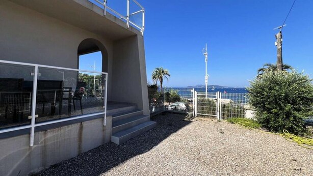 Property grounds - Air-conditioned Apartment for 6 People Facing the sea - Le Pradet (Le Pradet)