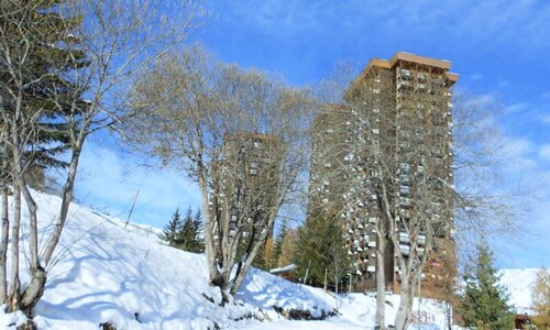 Apartment in Vanguard With Ski-in Access