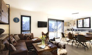 Living area - Beautiful Apartment for 9 People With Terrace (Les Deux Alpes)