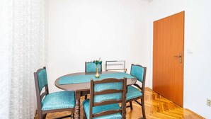 Apartment | Dining - 3 Bedroom Apartment With Balcony (Dubrovnik)