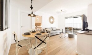 Interior - Apartment in Antibes With Pool & Terrace (Antibes)