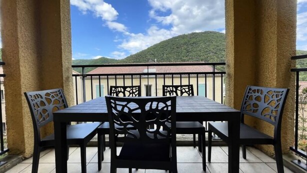 Outdoor dining - Apartments for 5 People (Avene)