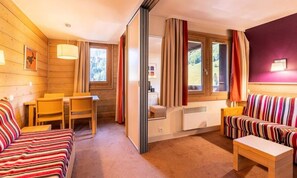 Living area - Apartment in La Plagne With Mountain Views (La Plagne-Tarentaise)