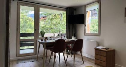 La Lisiere 8 - Pleasant 2-room Apartment in its Green Setting