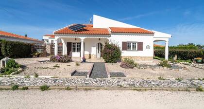 Houses & Villas for 7 People