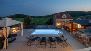 Hus | Pool