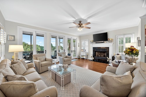 Gated Ocean Point Home, 4BR, End Unit, Pool/Golf/Ocean Views!