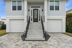 Exterior detail - Enjoy the Salty Flamingo gulf access pool home-four minute walk to the beach! (Fort Myers Beach)