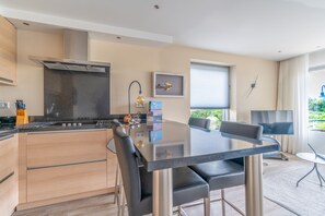 Living room - 4-person Corner Apartment With a Beautiful View (De Koog)