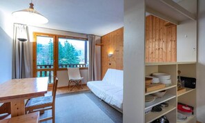 Living area - White Horse C11 (Les Avanchers-Valmorel)