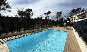 Outdoor pool - Apartment in Valbonne With Pool & Garden (Valbonne)