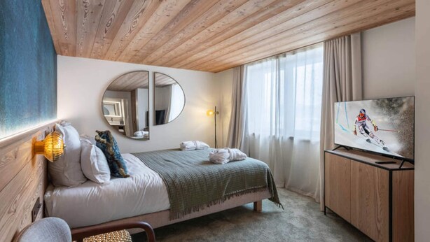 Room - New Ski-in and Ski-out Apartment (Courchevel)
