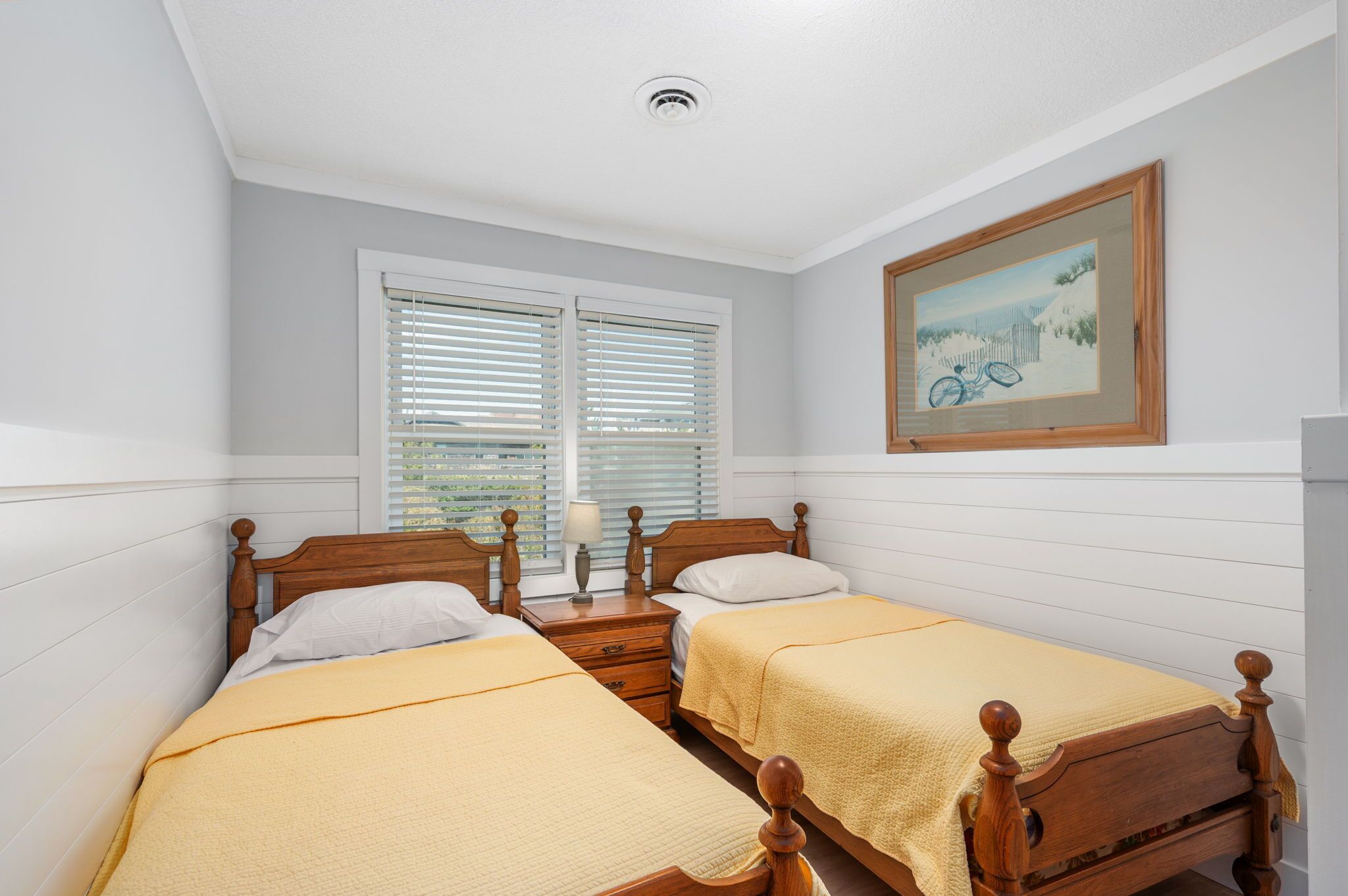 3 habitaciones, tabla de planchar con plancha y wifi gratis 