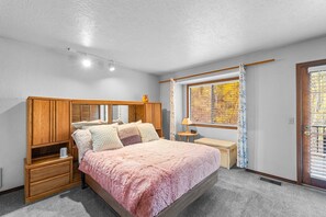 3 slaapkamers, een bureau, gratis wifi, beddengoed