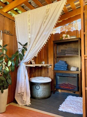 المنشأة من الداخل