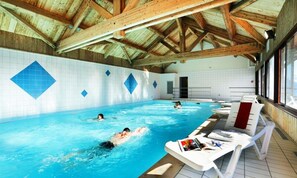 Pool - Apartment in La Toussuire With Sauna & Pool (Fontcouverte-la-Toussuire)
