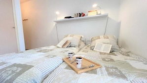 Iron/ironing board - Studio - 1 or 2 People - Greoux-les-bains (Gréoux-les-Bains)