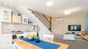 Villa | Living room - 3 Bedroom Villa With Terrace and Pool (Dubrovacko Primorje)