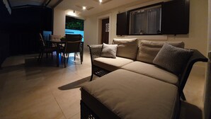 Villa | Living area - 3 Bedroom Villa With Terrace and Pool (Dubrovacko Primorje)
